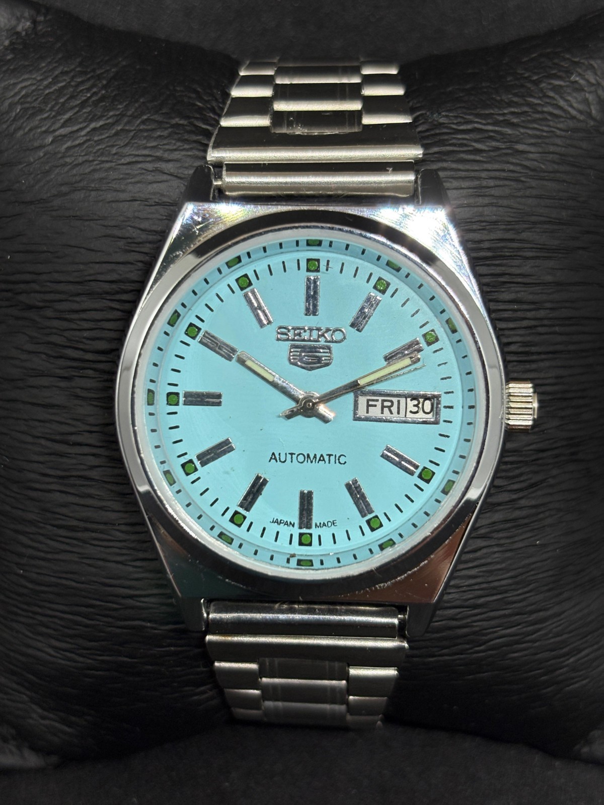Vintage Seiko 5 Automatic Day/Date Japanese Men’s Wrist Watch