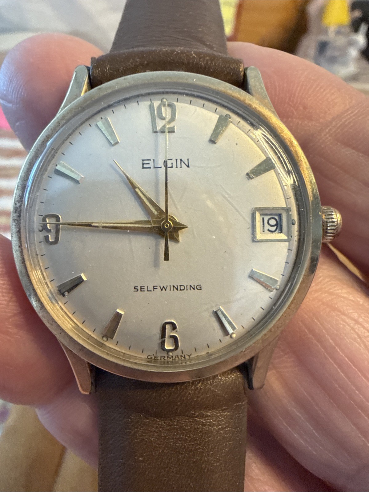 Vintage Elgin Automatic Watch Date 10K RGP Bezel Germany GREAT CRYSTAL