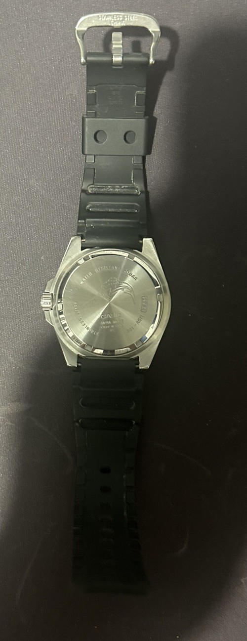 CASIO MDV106B-1A1V Mens DURO 200M Black dial with Blue Bezel and Black Dial