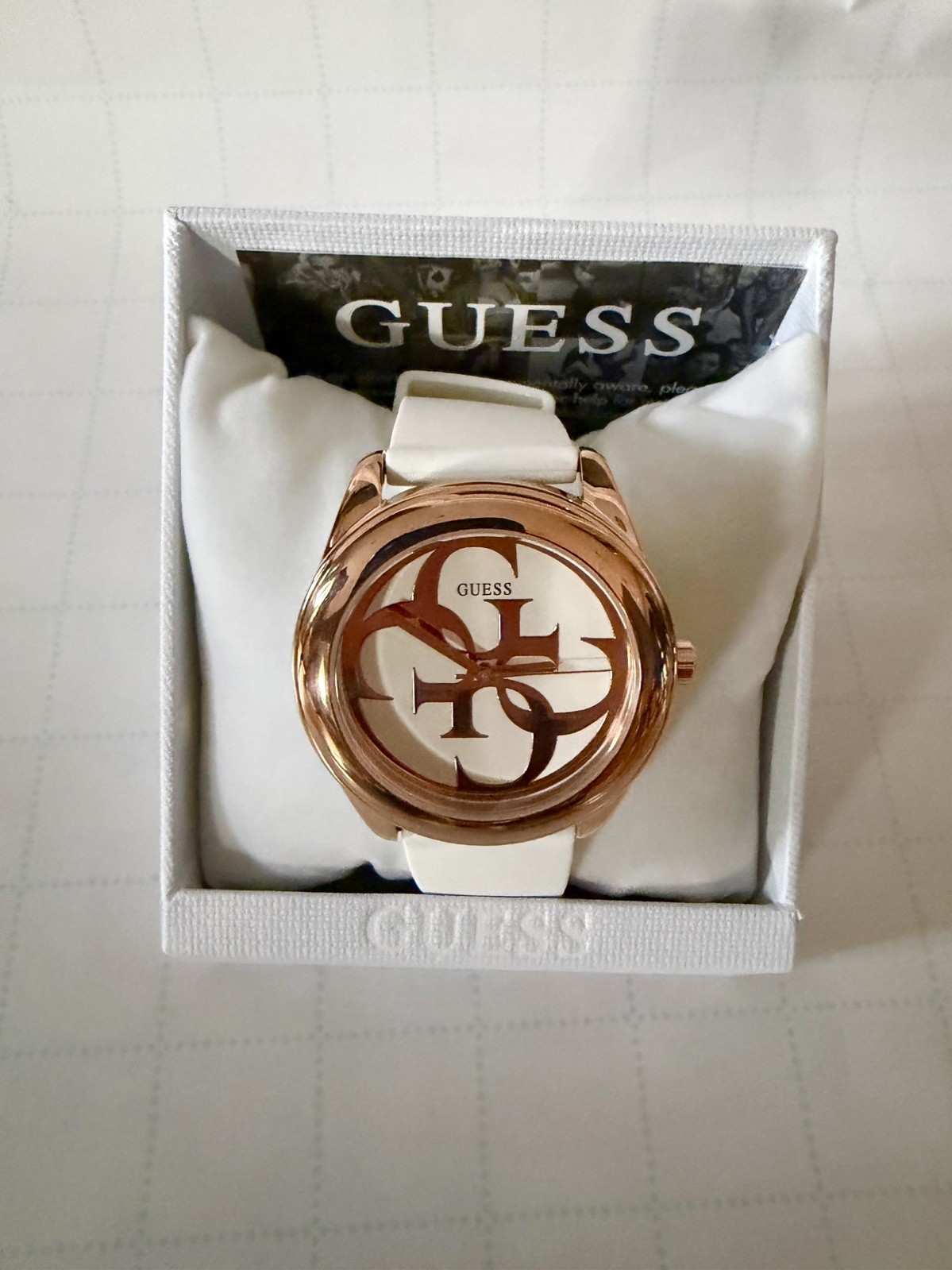 Guess Ladies G-Twist Silver Dial White Silicone Watch – W0911L5 NEW