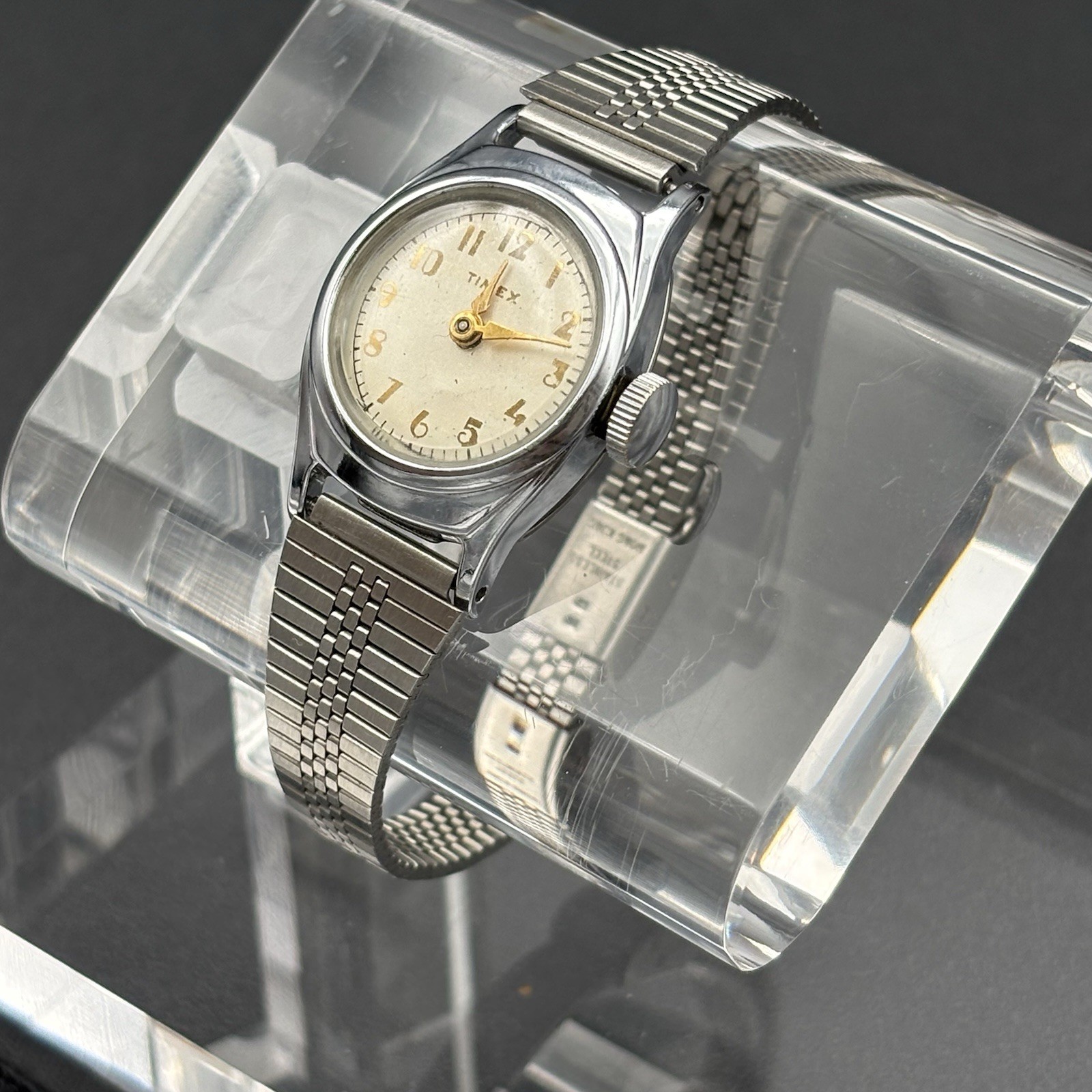 Vintage Timex US Time Silver-Tone Ladies Manual Wind Watch 23mm Made In US