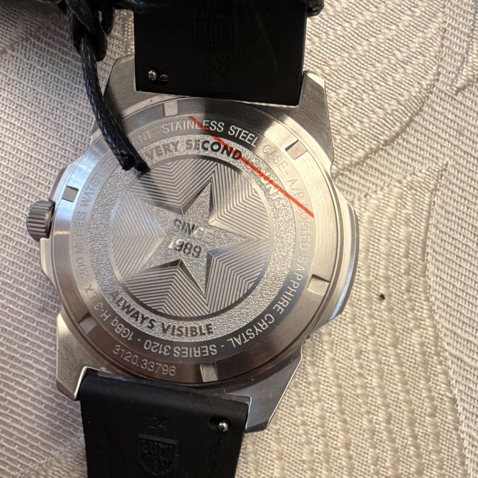 Luminox XS.3121.1 Pacific Diver 44mm 200m Quartz Black Dial Rubber Strap w/ Box