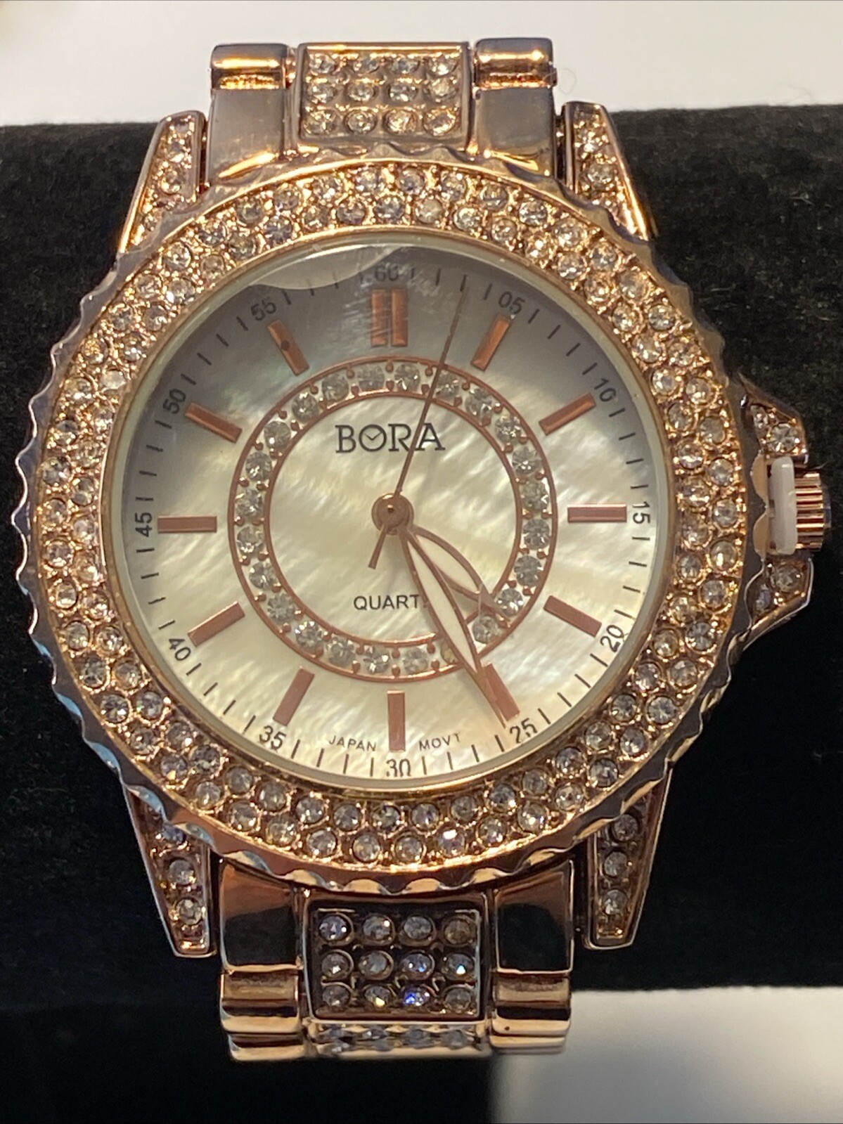 BORA Women’s Watch Copper Tone With Rhinestones New Battery