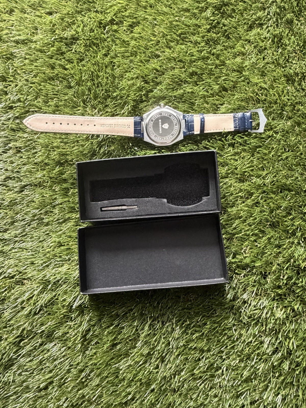 Quartz 40-43.9mm Blue Dial Octagon SS Case Blue Leather Strap Box