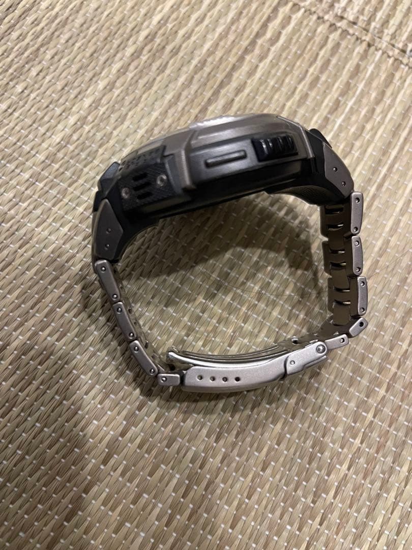 CASIO Pro Trek Titanium – Easy to Read