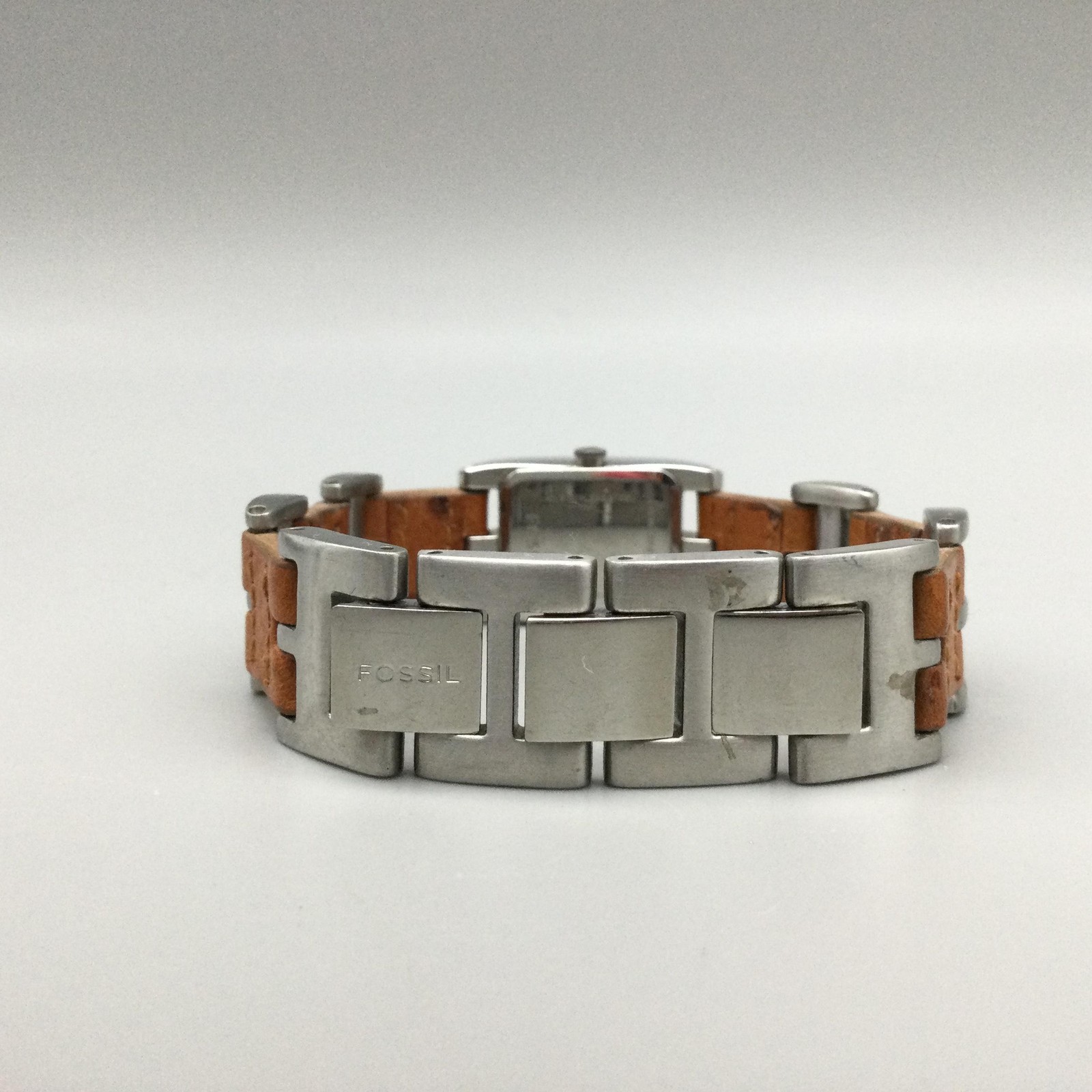 Fossil Womens Watch 18mm Silver Tone Tan Leather ES-9233 New Battery 6.75″