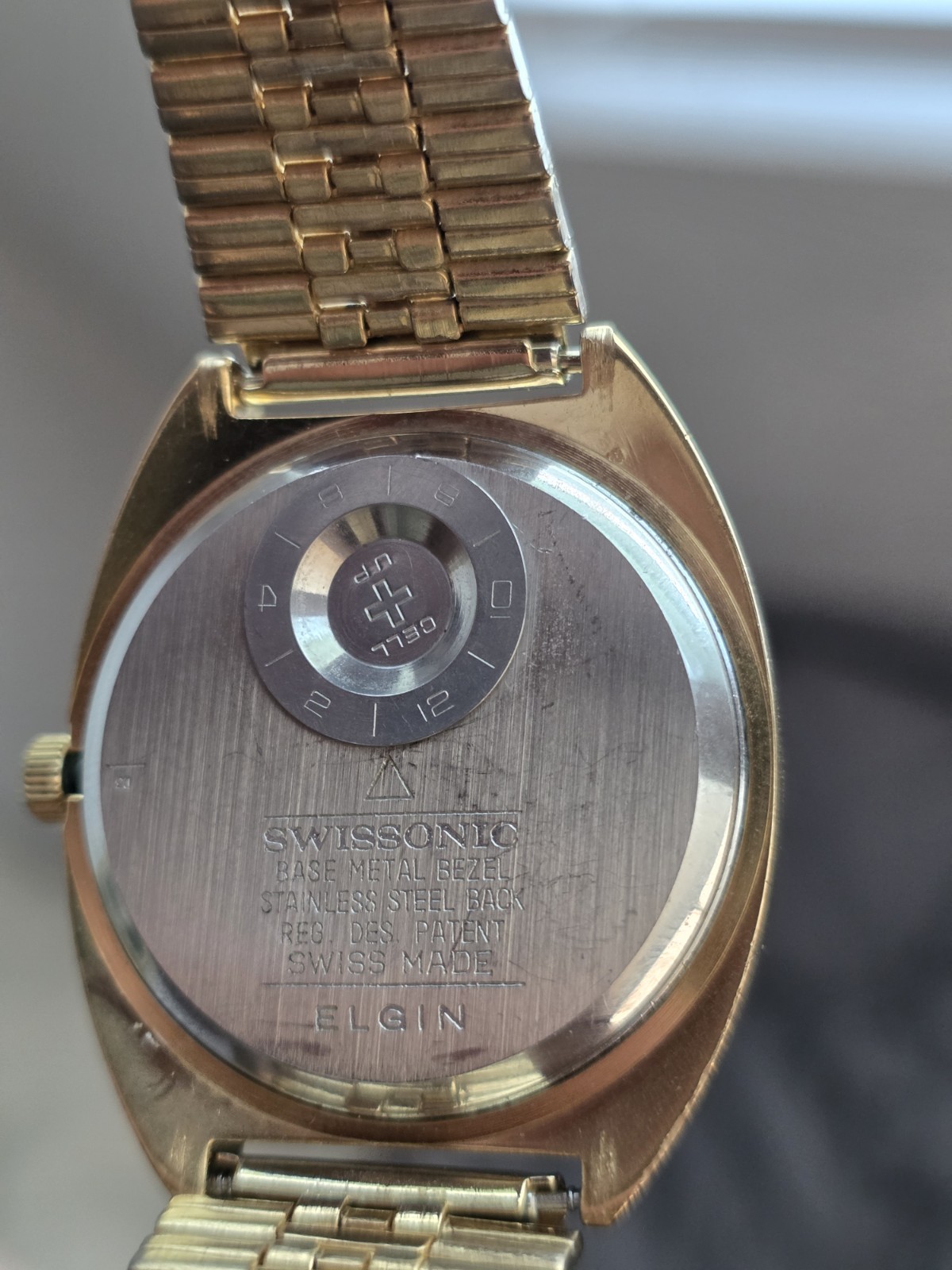 Elgin Swissonic Vintage Automatic Date Blue Dial Cushion 36-39mm Gold Bracelet