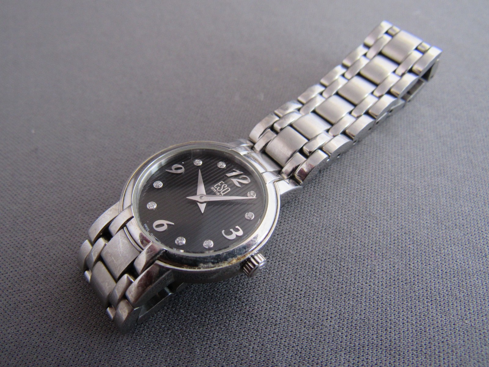 ESQ ESQUIRE WR SILVER TONE STAINLESS STEEL WORKING WRISTWATCH