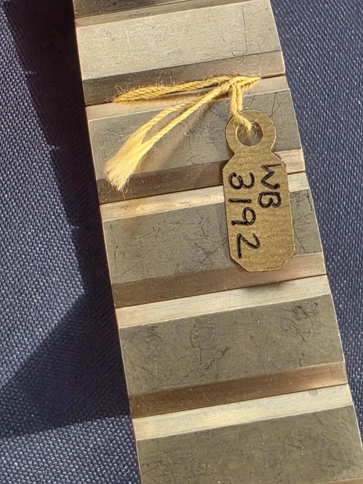 Retro y2k levis futuristic gold watch