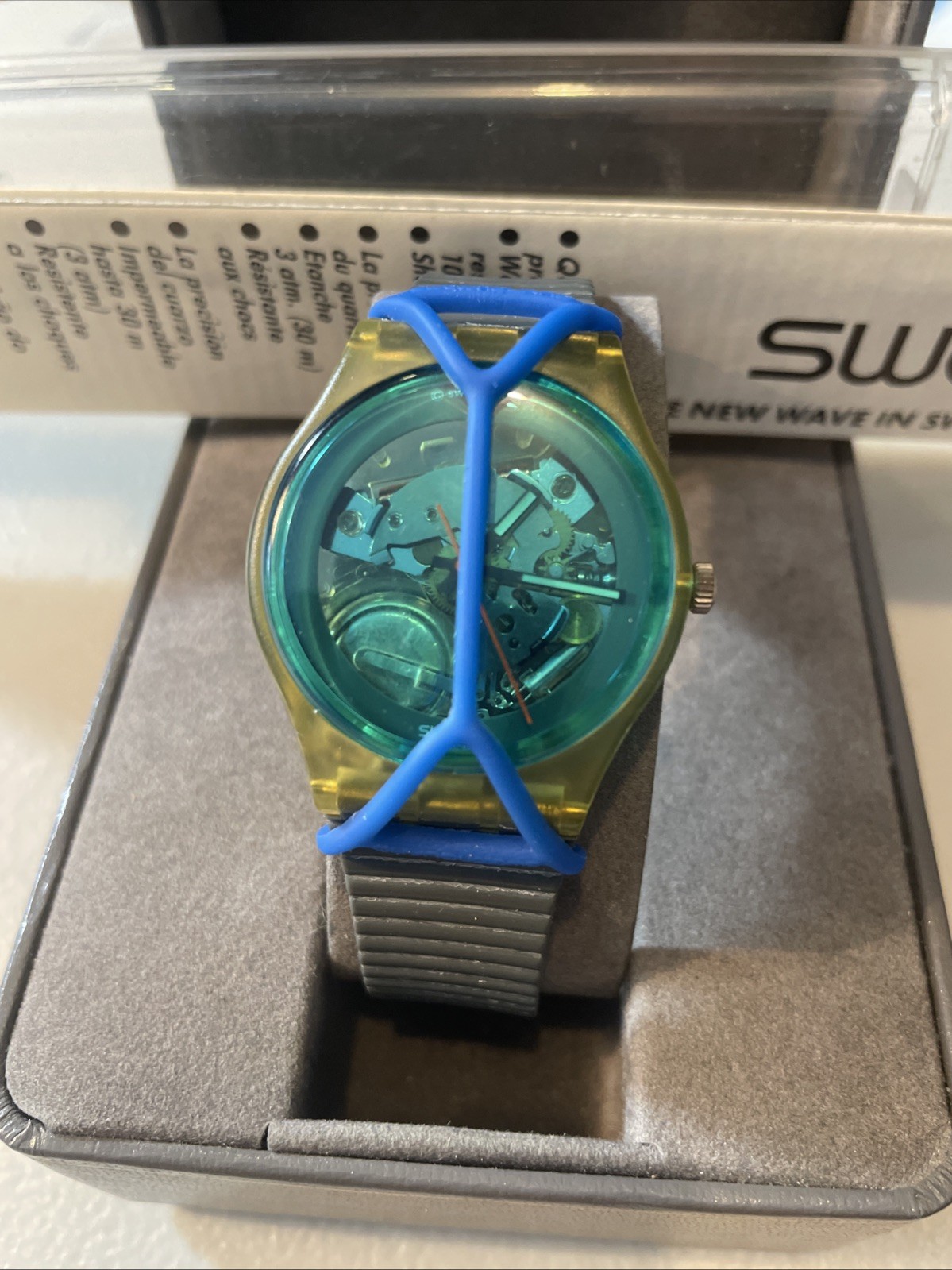 Vtg Swatch Gents Turquoise Bay GK103 1980’s 32mm Rare Blue Clear Case
