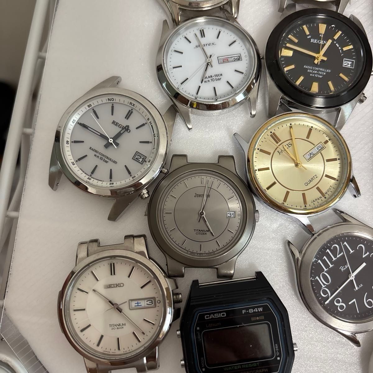 CITIZEN Regno F-84W Solar-Powered Titanium
