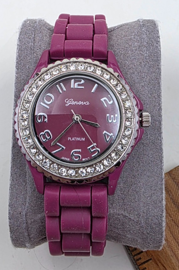 Geneva Platinum 6886 Rhinestone Bezel Burgundy Women’s Watch NEW Battery