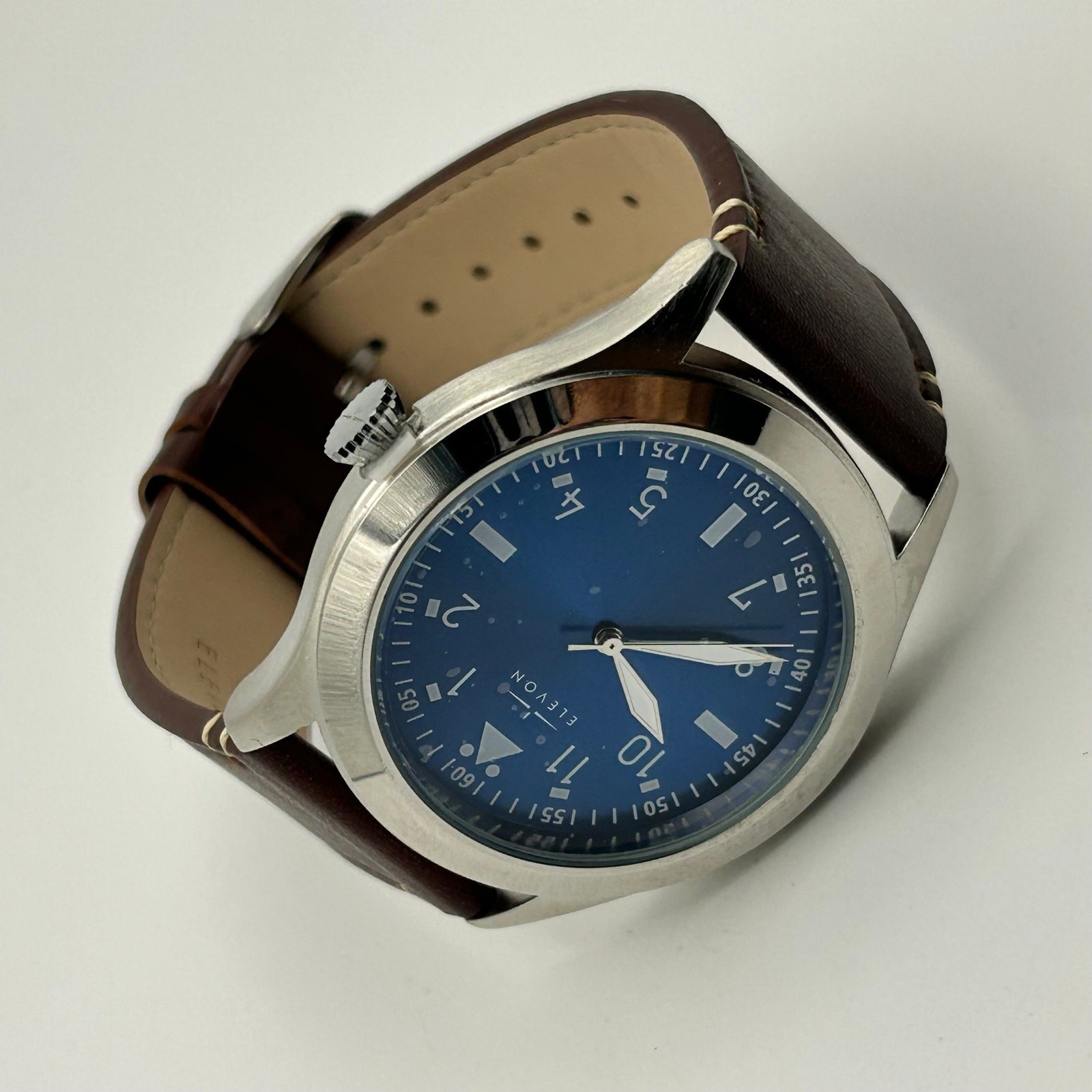 Elevon Silver-tone Case Blue Dial Brown Leather Men’s Watch Working New Battery
