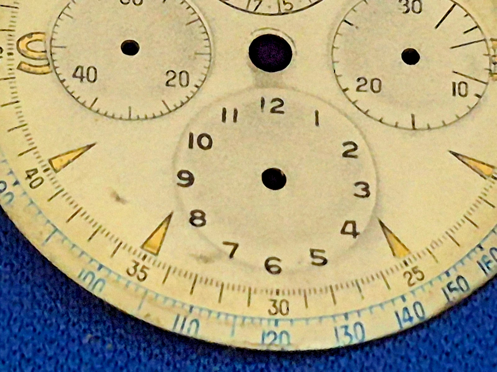 Universal Geneve Tri-compax Moon Phase Chronograph Dial 31.8mm Tri Compax Vintag