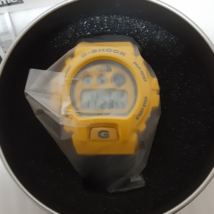 CASIO G-SHOCK × THE NORTH FACE × Supreme Collaboration Model DW-6900NS-9JR