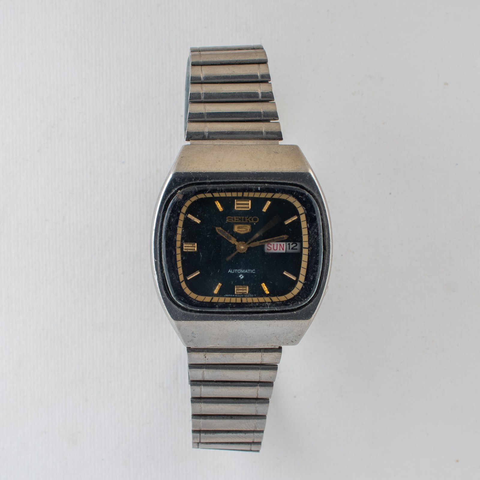 Vintage Seiko 5 Automatic Watch Dark Blue Dial with Gold Accents 6309-522A MINT
