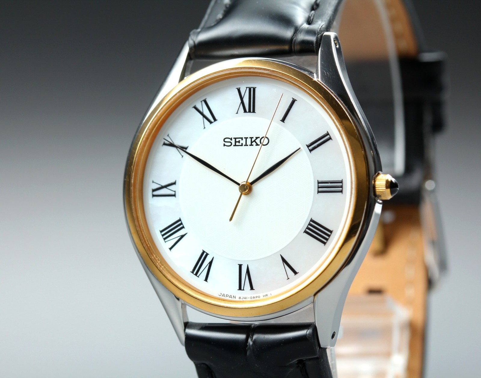 1995 [Near MINT] Seiko Dolce 8J41-0AJ0 33mm Gold Roman MOP HAQ Quartz Mens Watch