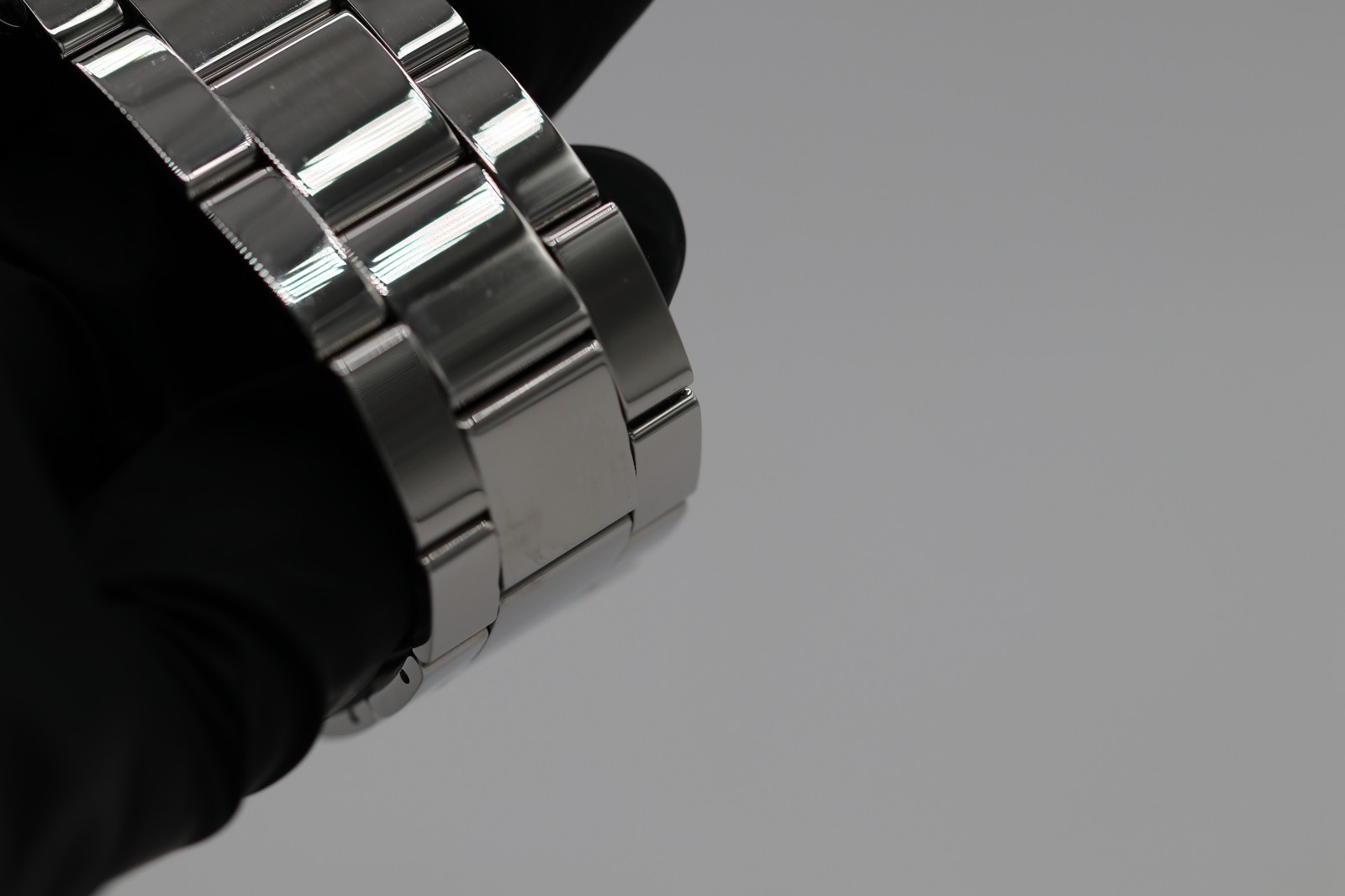 Tom Ford Watch, N.001 Quartz, Black Dial , Stainless Steel Band | MSRP $2,200