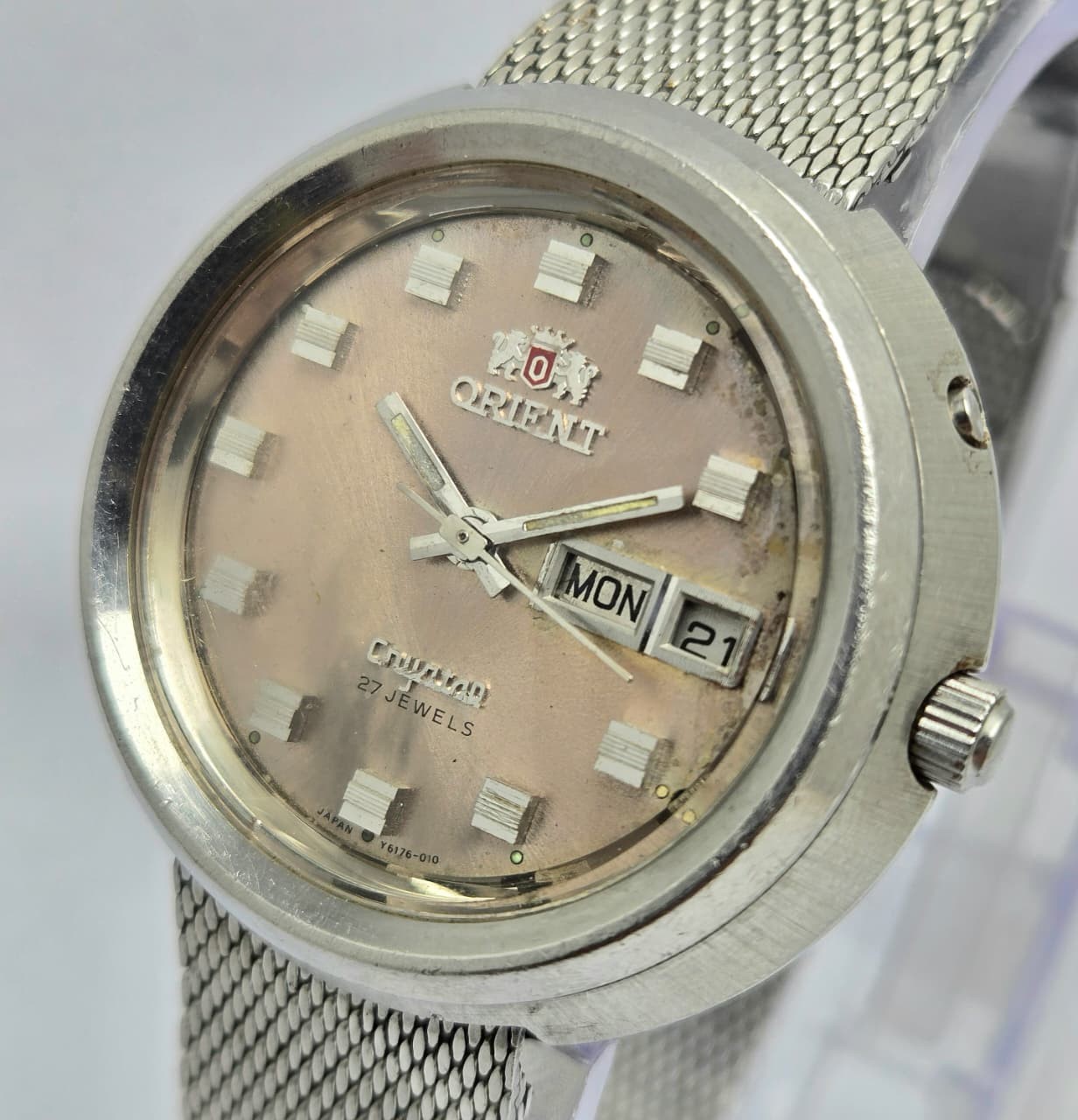 ORIENT CRYSTAL 429-61760 AUTOMATIC 27 JEWELS UFO DAY/DATE VINTAGE MEN’S WATCH