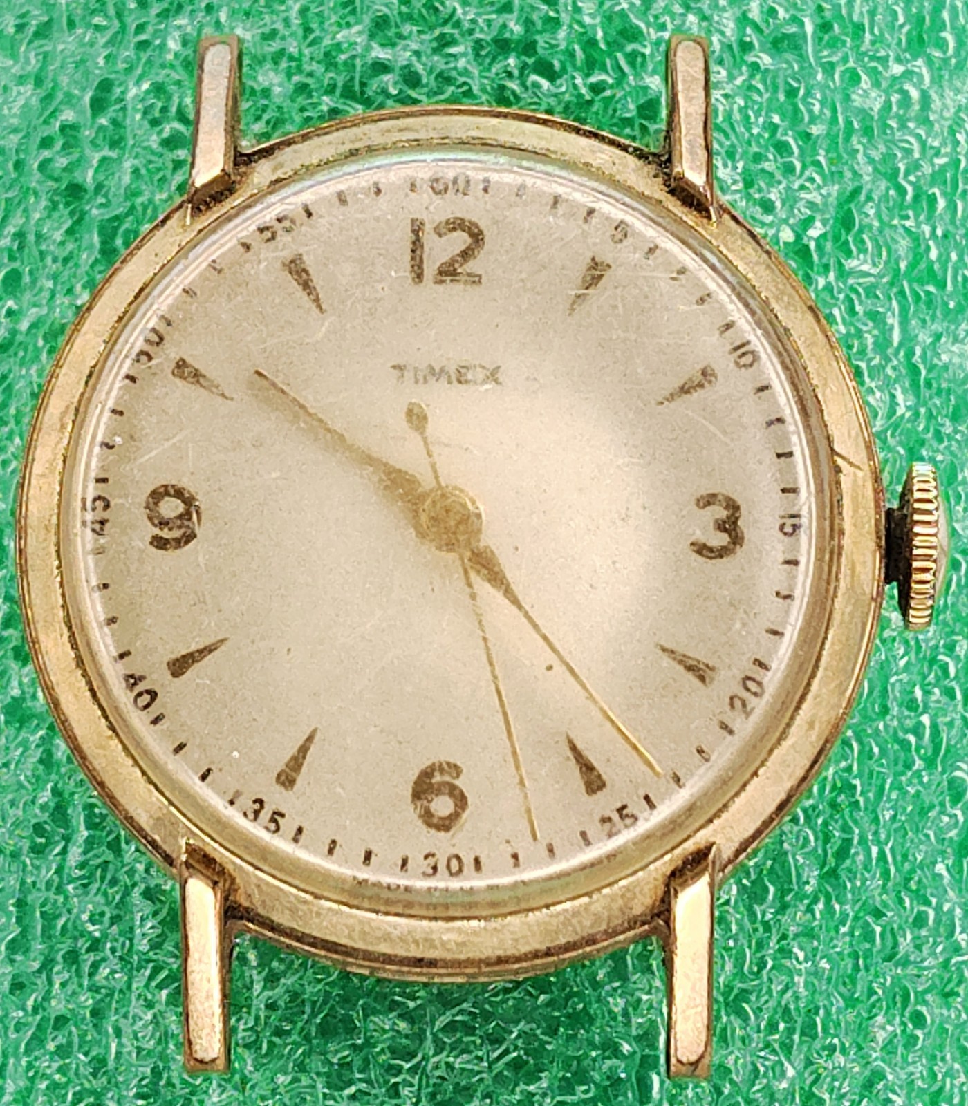 lot C2112 mens Timex US Time Military Field Gold Tone Manual Vintage Watch Parts