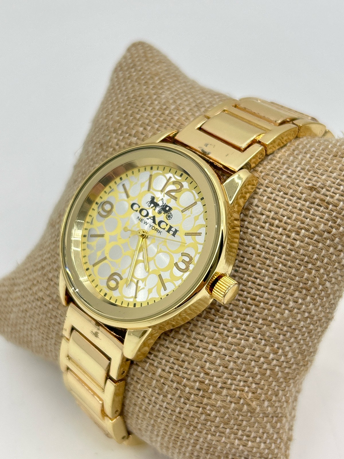 COACH Olivia Watch Gold Tone Case Bracelet Mineral Crystal Quartz Water Resist