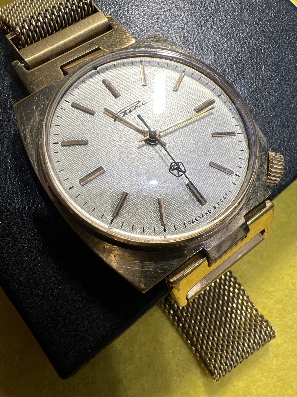 Vintage Watch USSR RAKETA “CANISTER” Mechanical 2609.HA key for 5 o’clock Gold