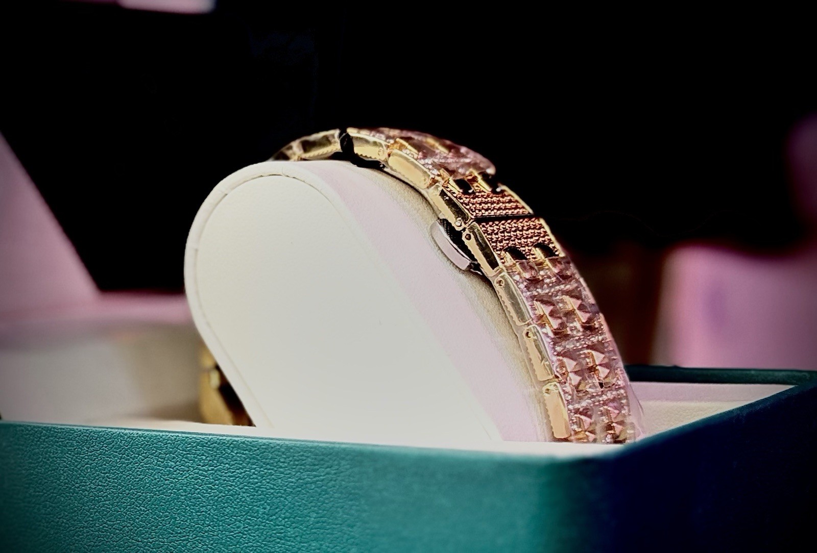 BIBI Luxury Gold-Tone Quartz Date Analog Crystal Bracelet Watch Box