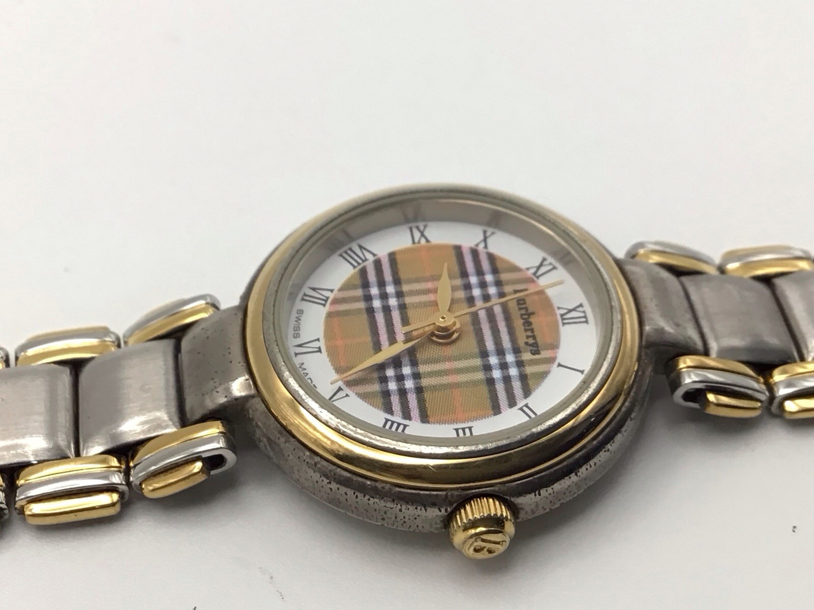Burberry 11500L Nova Check Dial Ladies Watch Swiss Made Vintage Style