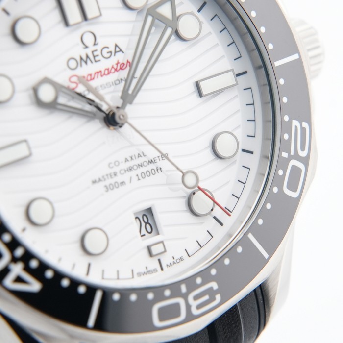 Omega Seamaster Diver 300M Master Chronometer 210.32.42.20.04.001 Box/Paper