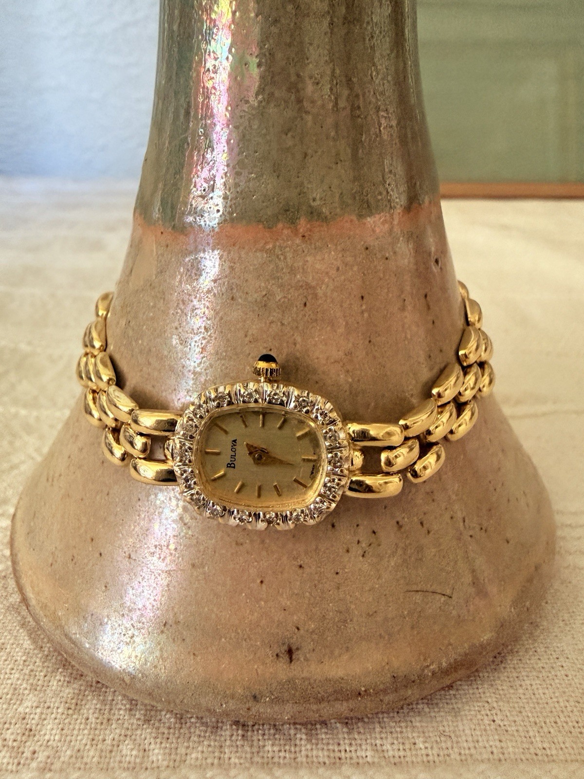 Vintage 1995 Bulova Ladies Solid 14K Gold Diamond Oval Quartz Watch 14g