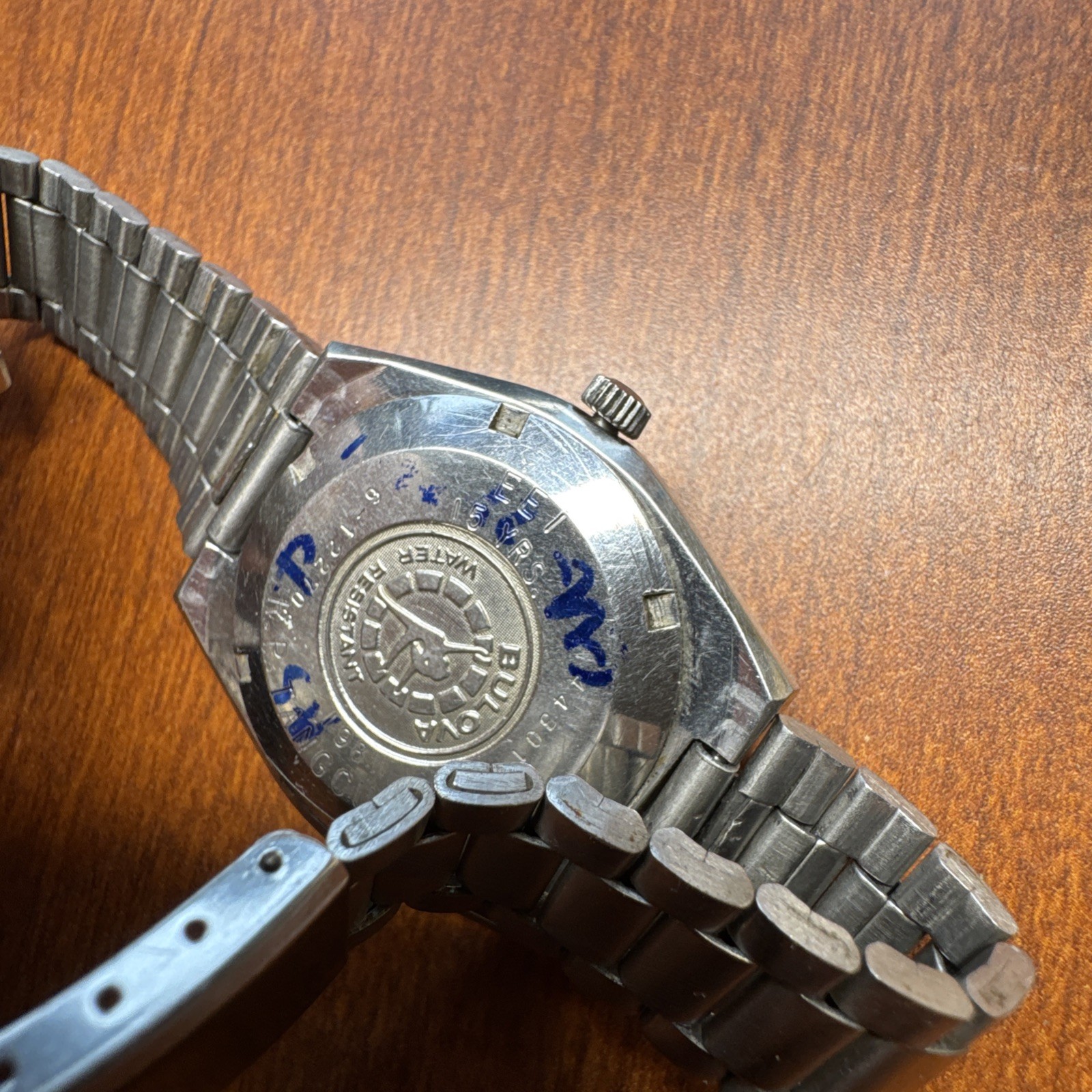 RARE BULOVA men’s automatic watch day/date Philippines Corp Gift 1979 RUNS AS IS