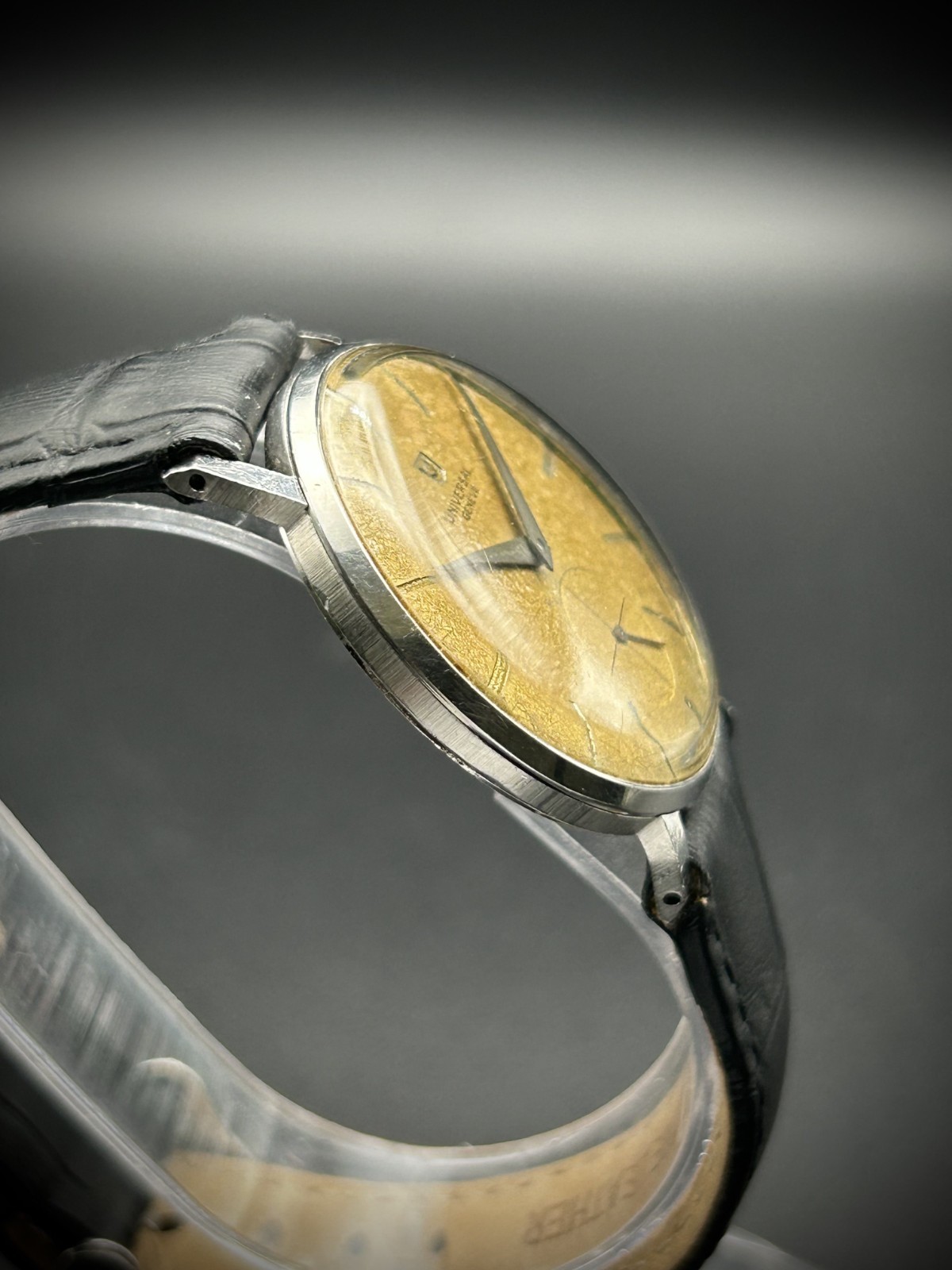 Universal Geneve Classic Calatrava Tropical Dial Ref – 212301