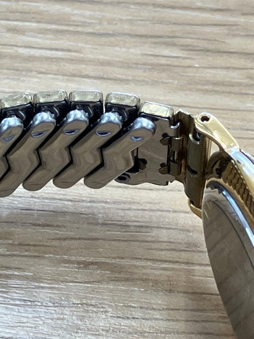 CITIZEN EXCEED Quartz Watch, Gold, 3 Hands, Non-functional 【USED】