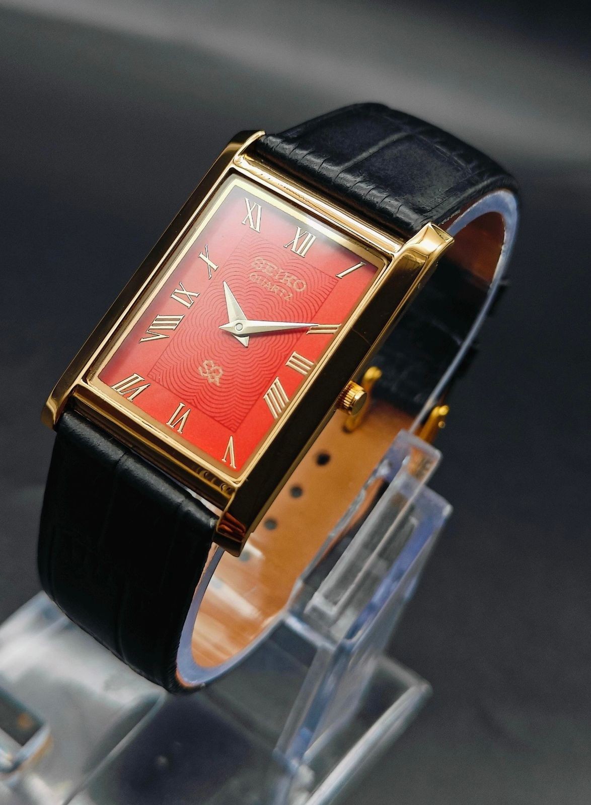 Rare Vintage Seiko Slim Quartz Men’s Wrist Watch