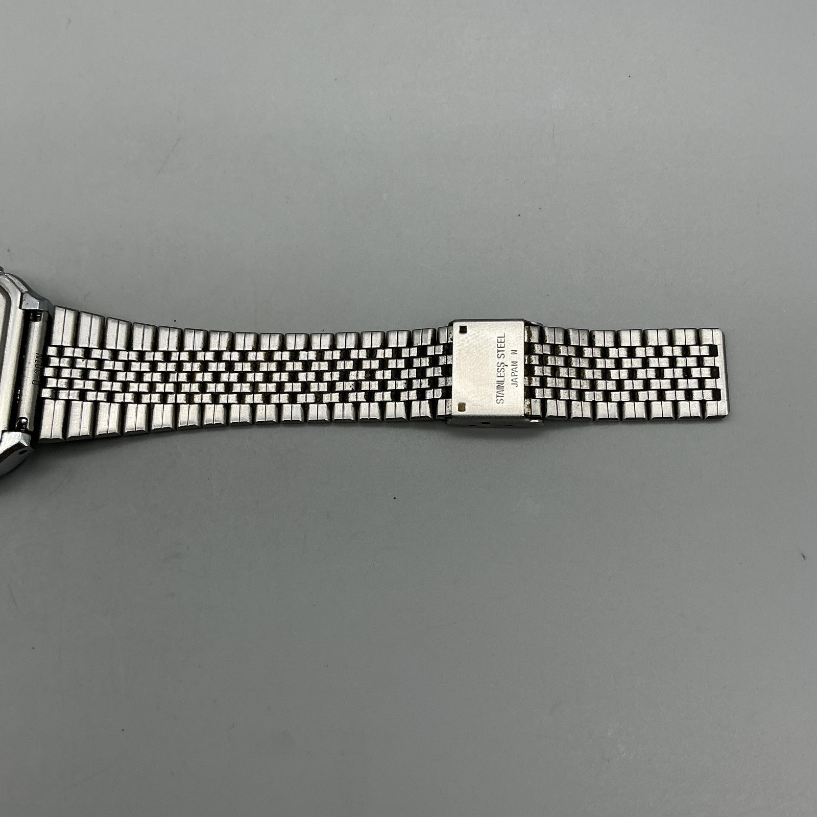 Vintage Casio Data Bank Mens Watch 33mm Silver Tone Calculator Alarm New Battery