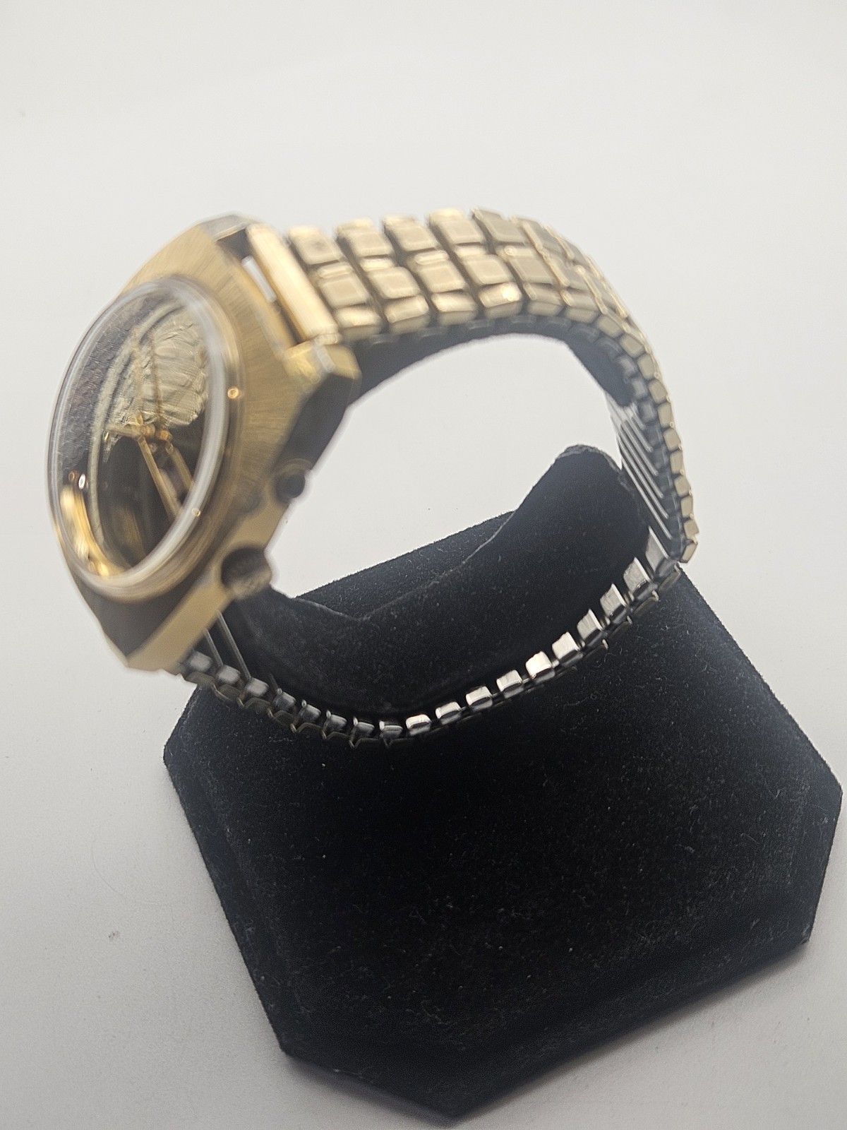 ​Vintage Ricoh 17J Automatic Watch – Eye-Catching Mirrored Gold Dial. Working