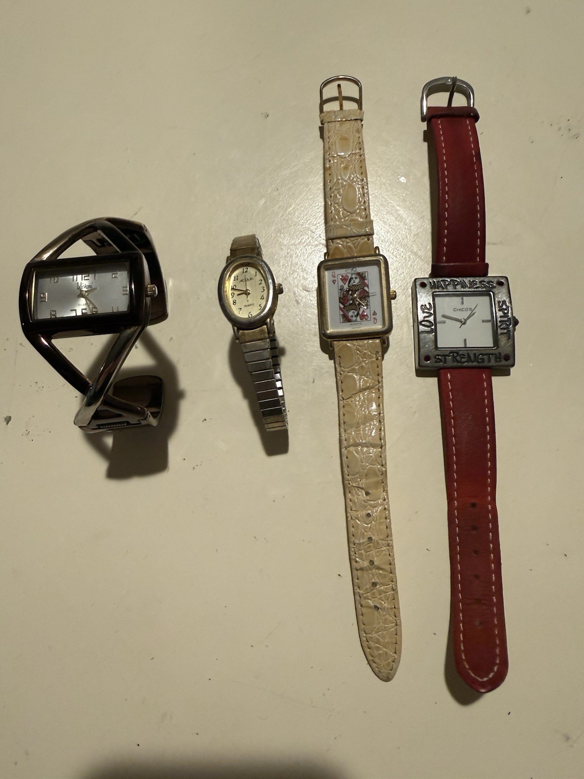 Lot 4 Ladies Fashion Watches Chico’s Vivani Acqua Queen of Hearts Costume Watch