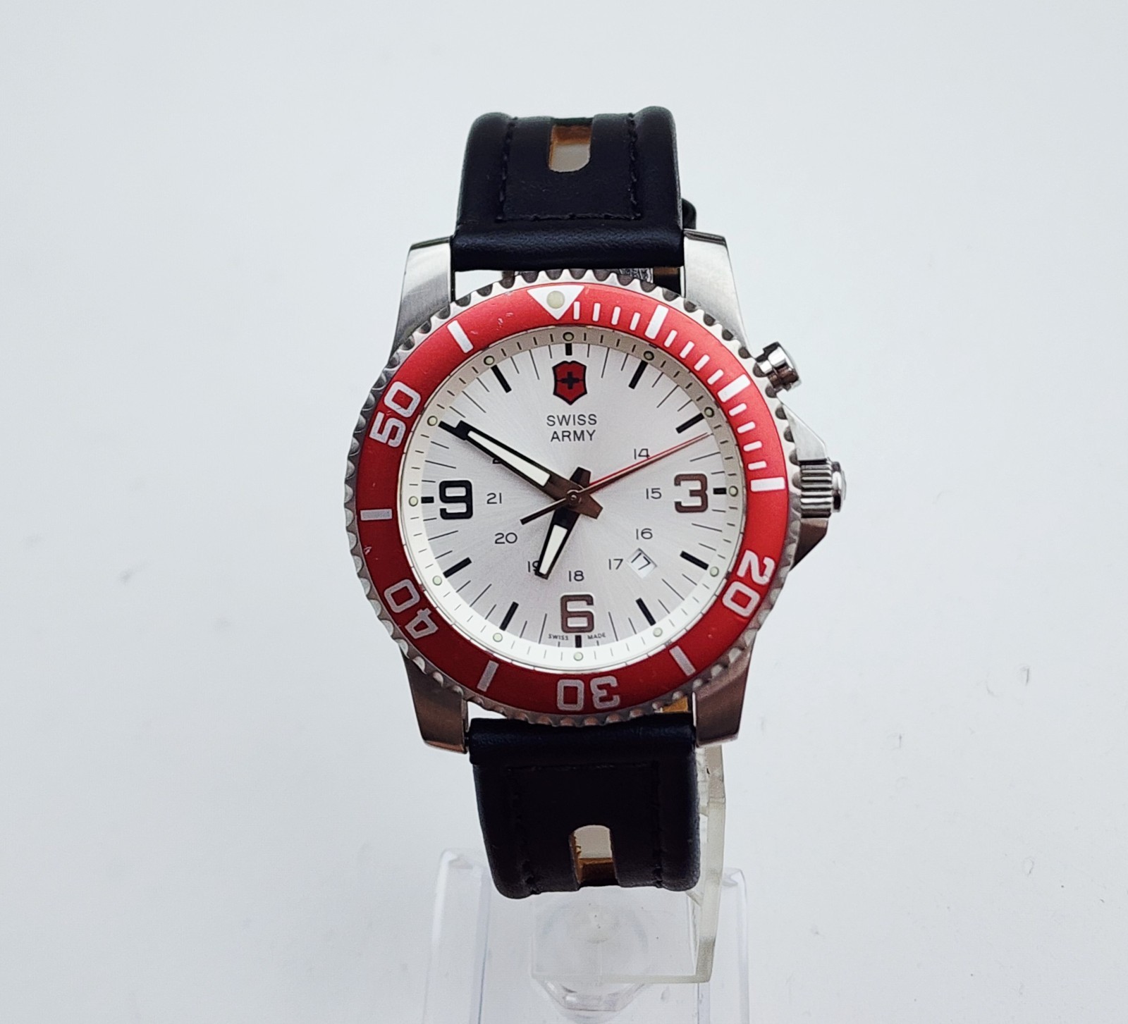 Men’s SWISS ALARM Watch VICTORINOX SWISS ARMY “Maverick II” 24141