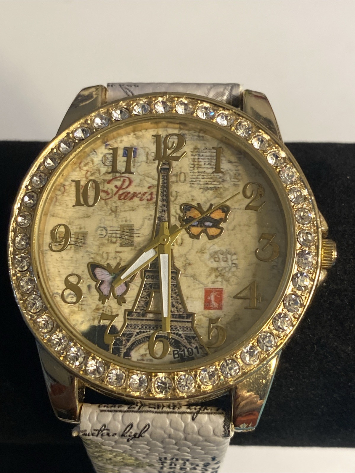 Eiffel Tower Watch NEW BATTERY Ladies with Butterflys