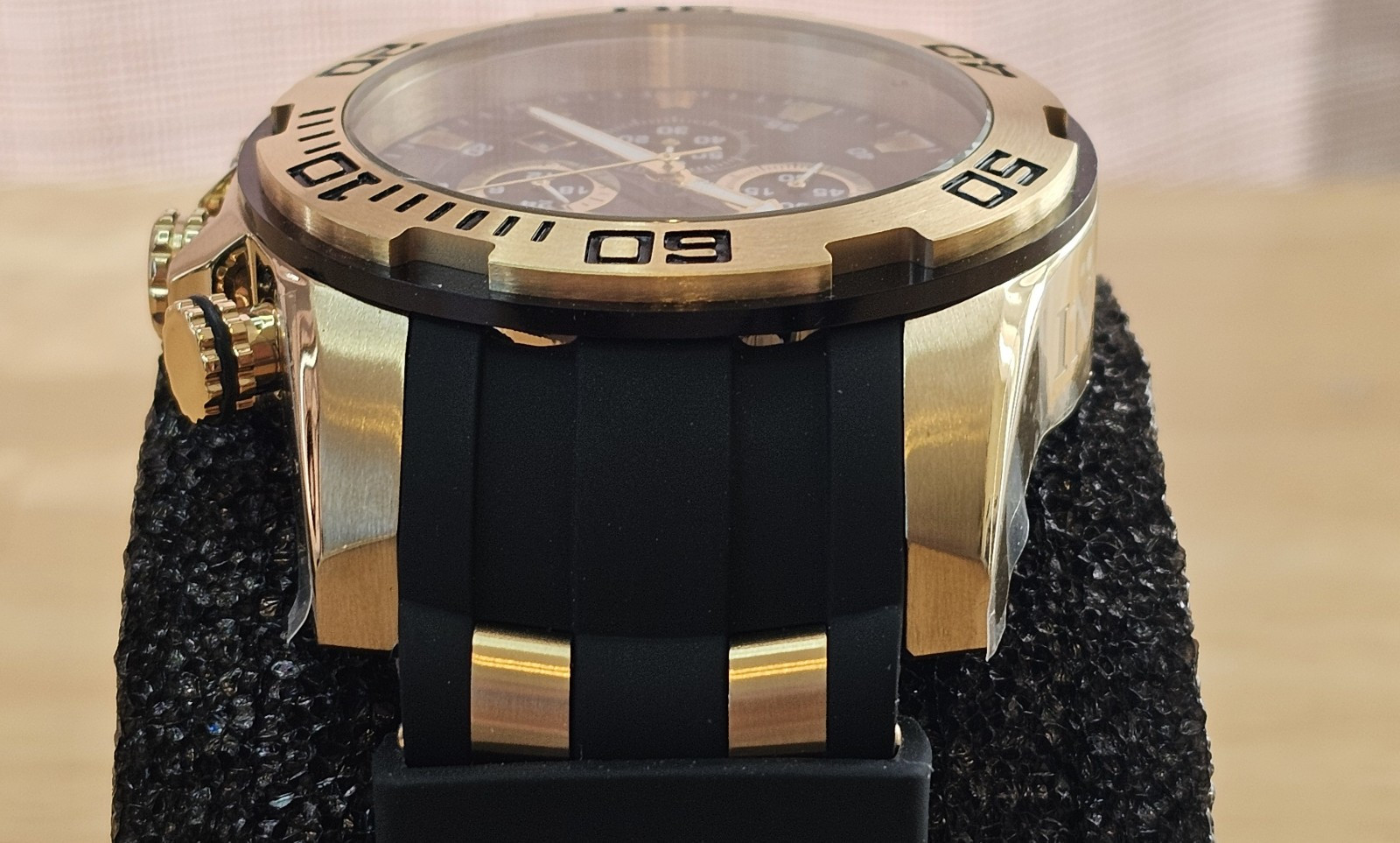 Invicta Men’s Pro Diver Scuba 50mm Gold Tone Silicone Chronograph Watch 22340