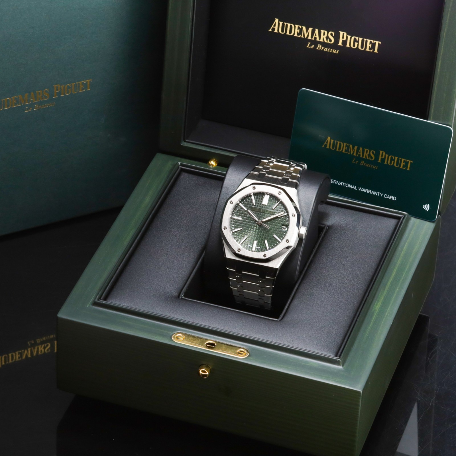 Audemars Piguet Royal Oak 2025 41mm Green Tapisserie Dial Royal Oak 15510ST