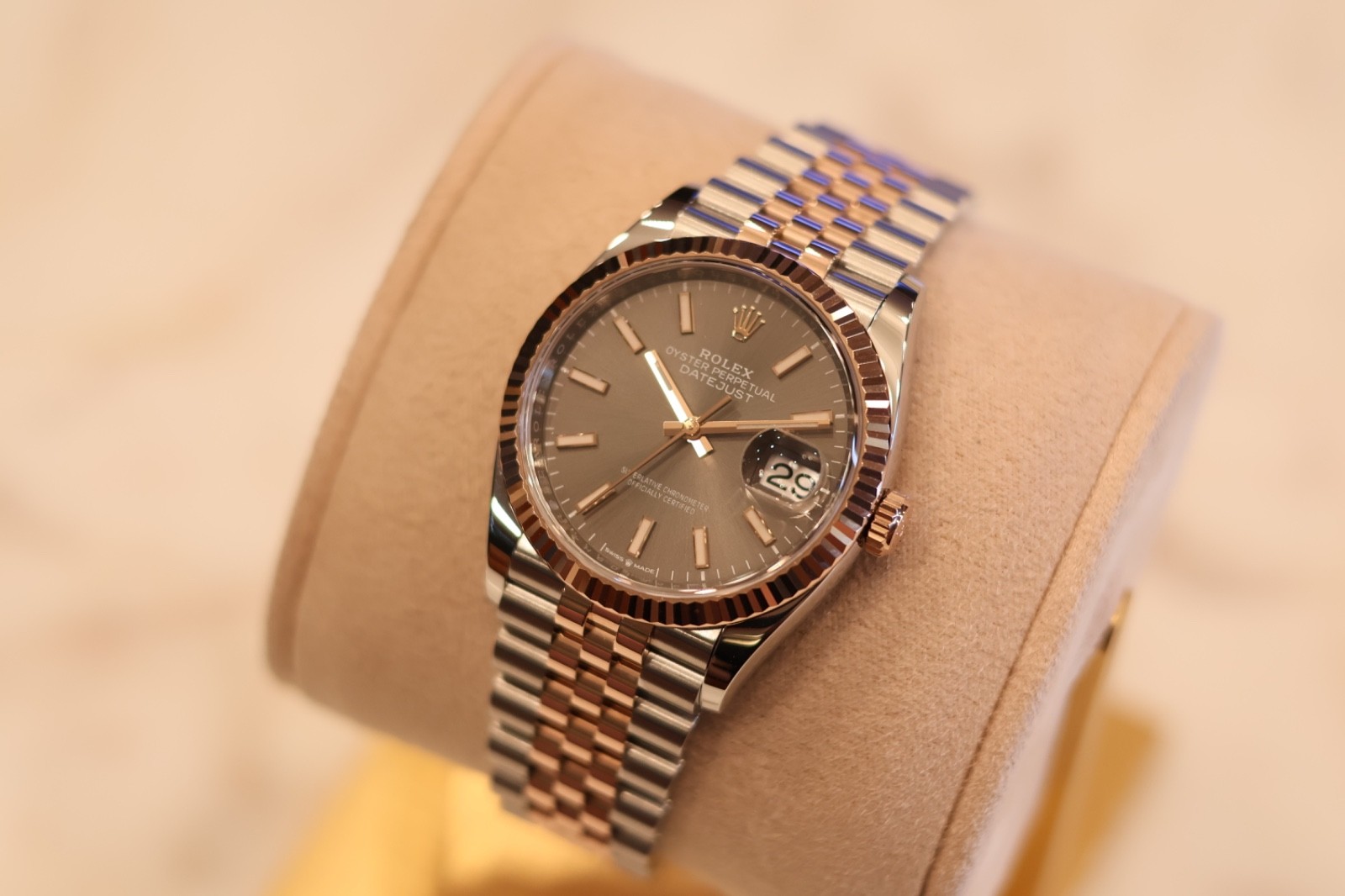 Rolex Datejust 36 Two Tone Rose Gold Jubilee Grey Dial 126231 Full Set Mint