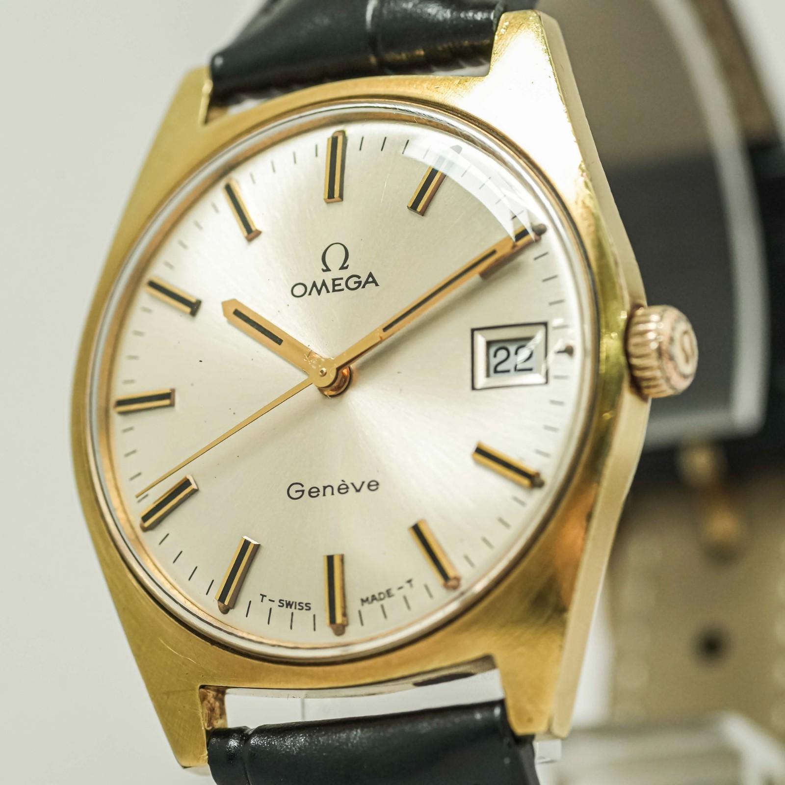 Vintage 1970 *NEAR MINT* OMEGA Geneve Cal.613 Manual Winding Date Gold 35mm Mens