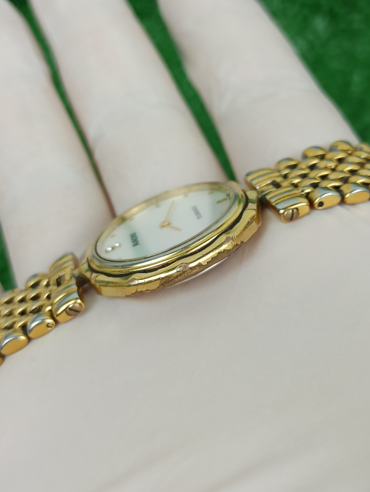 Iconic Model Rado Florence Classic Watch & Gold Tone Swiss Movement 80s Quartz