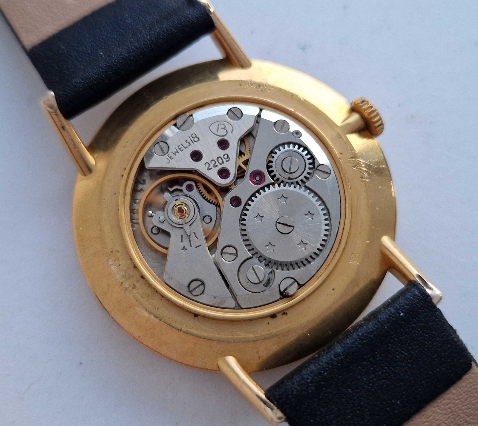 RARE Vintage Soviet mechanical watch Vostok MIR 2209. Gold-Plated 18 Jewels USSR