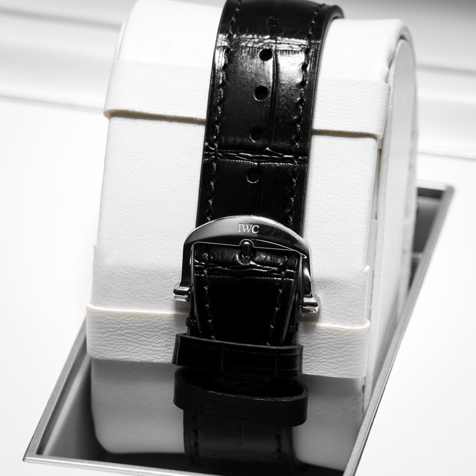 IWC Schaffhausen Portofino [Complete] 42mm Steel Case Black Dial Alligator Strap