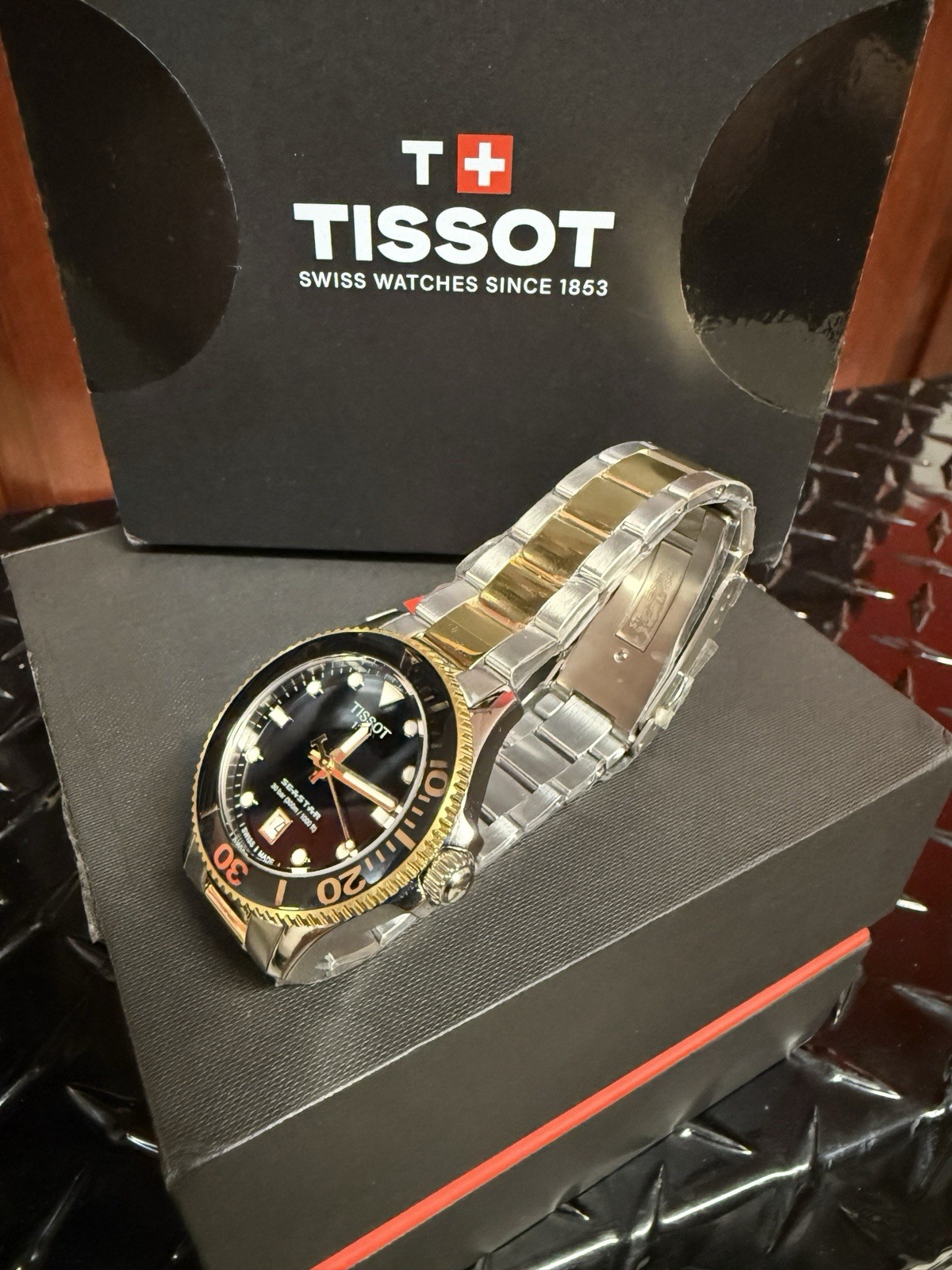 Unused TISSOT Seastar 1000 T120.210.22.051.00 Black Stainless Men Watch in Box