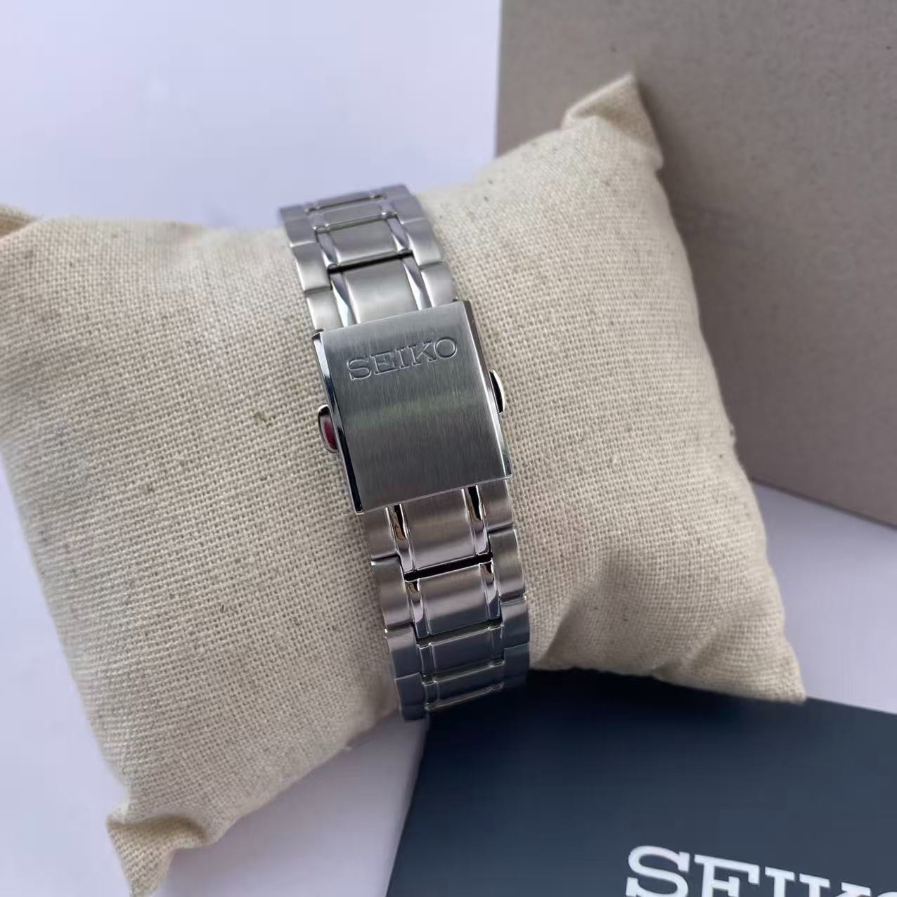 New Seiko Essentials SUR525 Blue Dial Stainless Steel Men’s Quartz Watch 40.2 mm