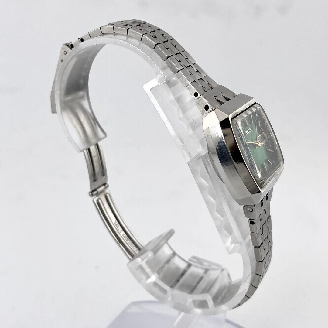 Working Automatic Seiko square wristwatch women’s vintage green dial