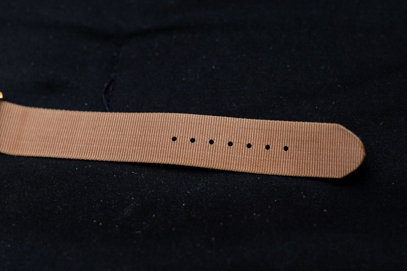 Vintage Timex Gold Tone Manual Wind Date Watch – Runs – Tan NATO Strap 34mm